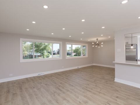 Tiny photo for 16920 Glen Oaks Drive, Country Club Hills, IL 60478 (MLS # 12501357)
