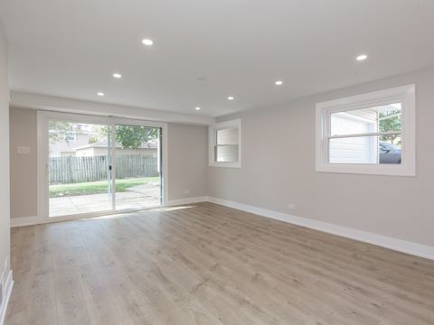 Tiny photo for 16920 Glen Oaks Drive, Country Club Hills, IL 60478 (MLS # 12501357)