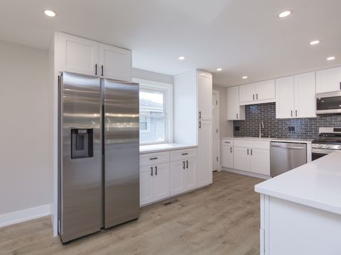 Tiny photo for 16920 Glen Oaks Drive, Country Club Hills, IL 60478 (MLS # 12501357)