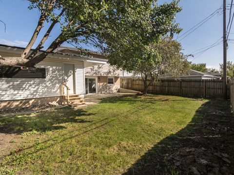 Tiny photo for 16920 Glen Oaks Drive, Country Club Hills, IL 60478 (MLS # 12501357)
