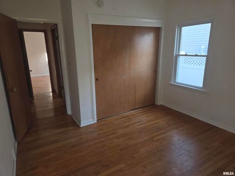 Tiny photo for 515 W 31ST Street, Davenport, IA 52803 (MLS # QC4269436)