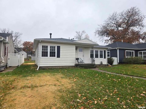 Tiny photo for 515 W 31ST Street, Davenport, IA 52803 (MLS # QC4269436)