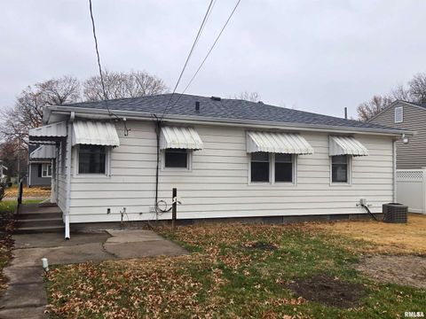Tiny photo for 515 W 31ST Street, Davenport, IA 52803 (MLS # QC4269436)