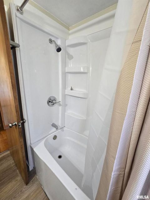 Tiny photo for 515 W 31ST Street, Davenport, IA 52803 (MLS # QC4269436)