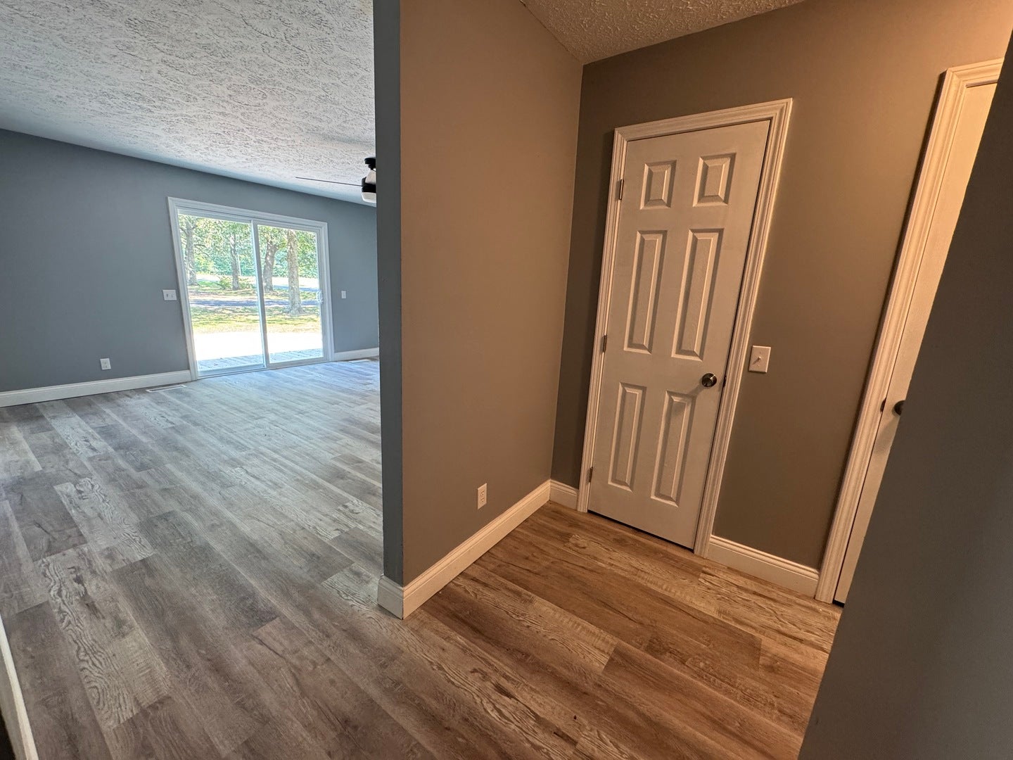 2 Hickory Lane