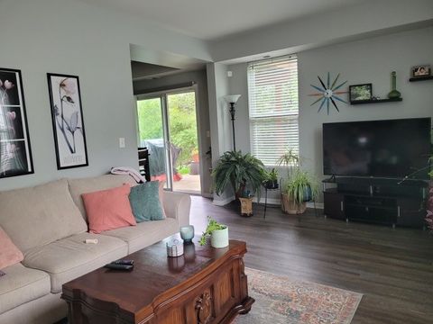 Tiny photo for 503 Metropolitan Street #503, Aurora, IL 60502 (MLS # 12567079)