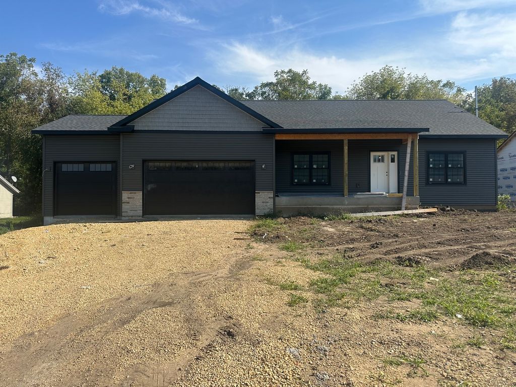 Photo for 309 Creekside Drive, Byron, IL 61010 (MLS # 12484469)