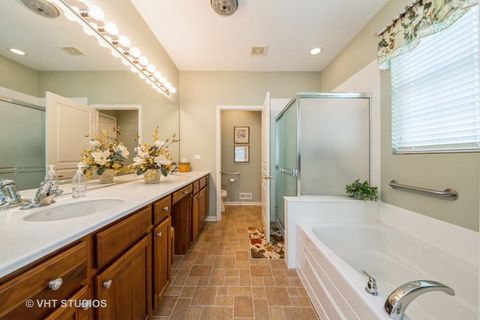 Tiny photo for 2451 Rolling Ridge Lane, Elgin, IL 60124 (MLS # 12455554)