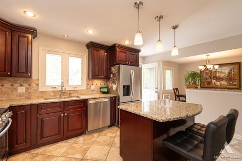 Tiny photo for 10136 Charles Avenue, Palos Hills, IL 60465 (MLS # 12658416)