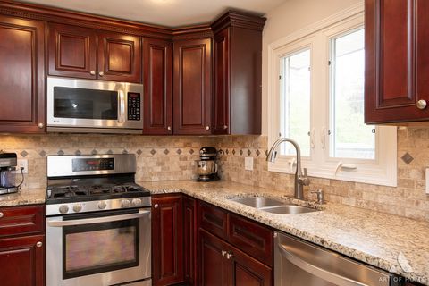 Tiny photo for 10136 Charles Avenue, Palos Hills, IL 60465 (MLS # 12658416)