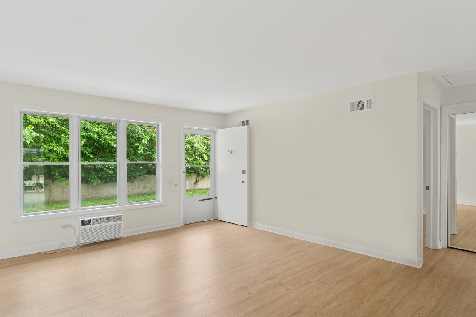 544 W PALATINE Road