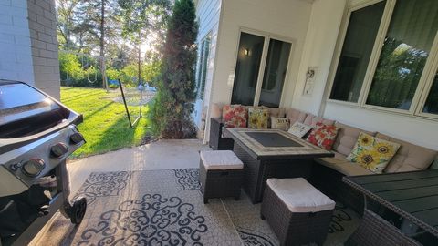 Tiny photo for 25W201 Summit Drive, Naperville, IL 60563 (MLS # 12495822)