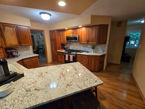 Tiny photo for 25W201 Summit Drive, Naperville, IL 60563 (MLS # 12495822)