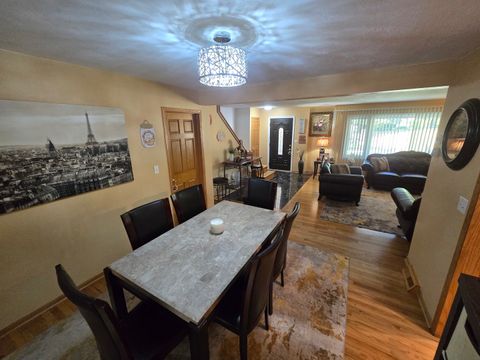 Tiny photo for 25W201 Summit Drive, Naperville, IL 60563 (MLS # 12495822)