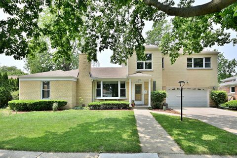 8318 Kilbourn Avenue Skokie IL 60076