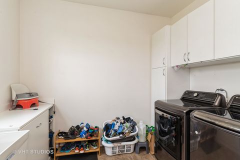 Tiny photo for 1 Sherman Court, Hawthorn Woods, IL 60047 (MLS # 12539725)