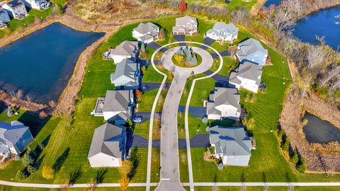 Tiny photo for 1 Sherman Court, Hawthorn Woods, IL 60047 (MLS # 12539725)