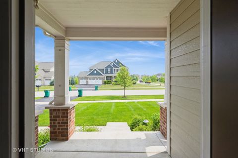Tiny photo for 1 Sherman Court, Hawthorn Woods, IL 60047 (MLS # 12539725)