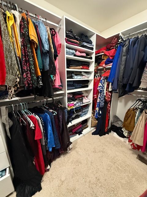 Tiny photo for 1 Sherman Court, Hawthorn Woods, IL 60047 (MLS # 12539725)