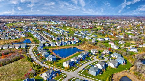 Tiny photo for 1 Sherman Court, Hawthorn Woods, IL 60047 (MLS # 12539725)