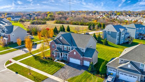 Tiny photo for 1 Sherman Court, Hawthorn Woods, IL 60047 (MLS # 12539725)