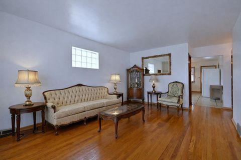 Tiny photo for 4831 N Oak Park Avenue, Chicago, IL 60656 (MLS # 12613050)