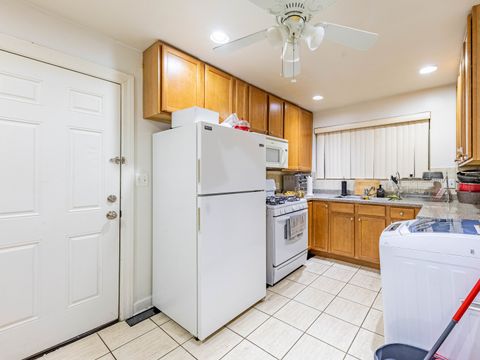 Tiny photo for 2205 W Highland Avenue #2N, Chicago, IL 60659 (MLS # 12499955)