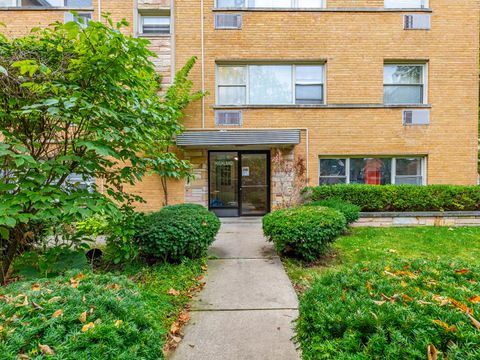 Tiny photo for 2205 W Highland Avenue #2N, Chicago, IL 60659 (MLS # 12499955)