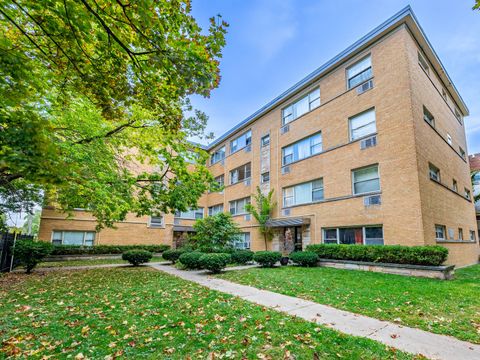 2205 W Highland Avenue 2N Chicago IL 60659