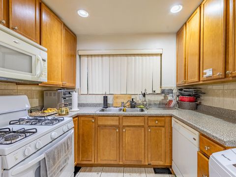 Tiny photo for 2205 W Highland Avenue #2N, Chicago, IL 60659 (MLS # 12499955)