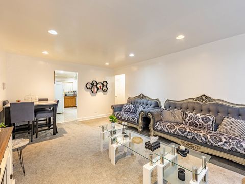 Tiny photo for 2205 W Highland Avenue #2N, Chicago, IL 60659 (MLS # 12499955)