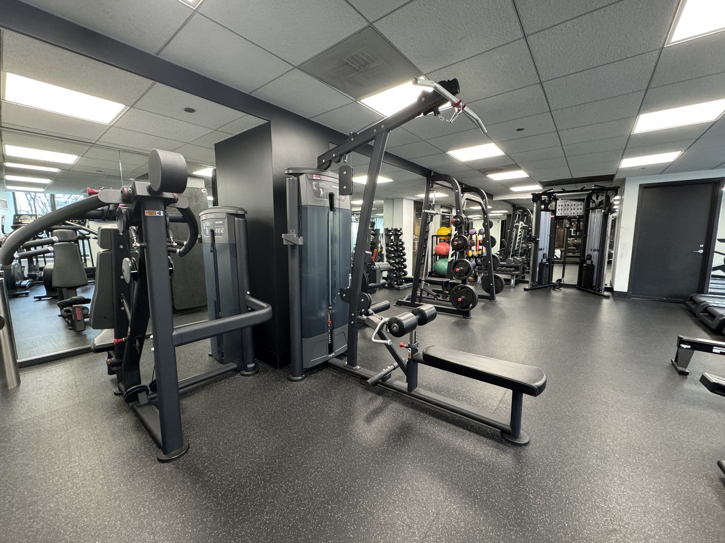 400 N LaSalle Drive 4209