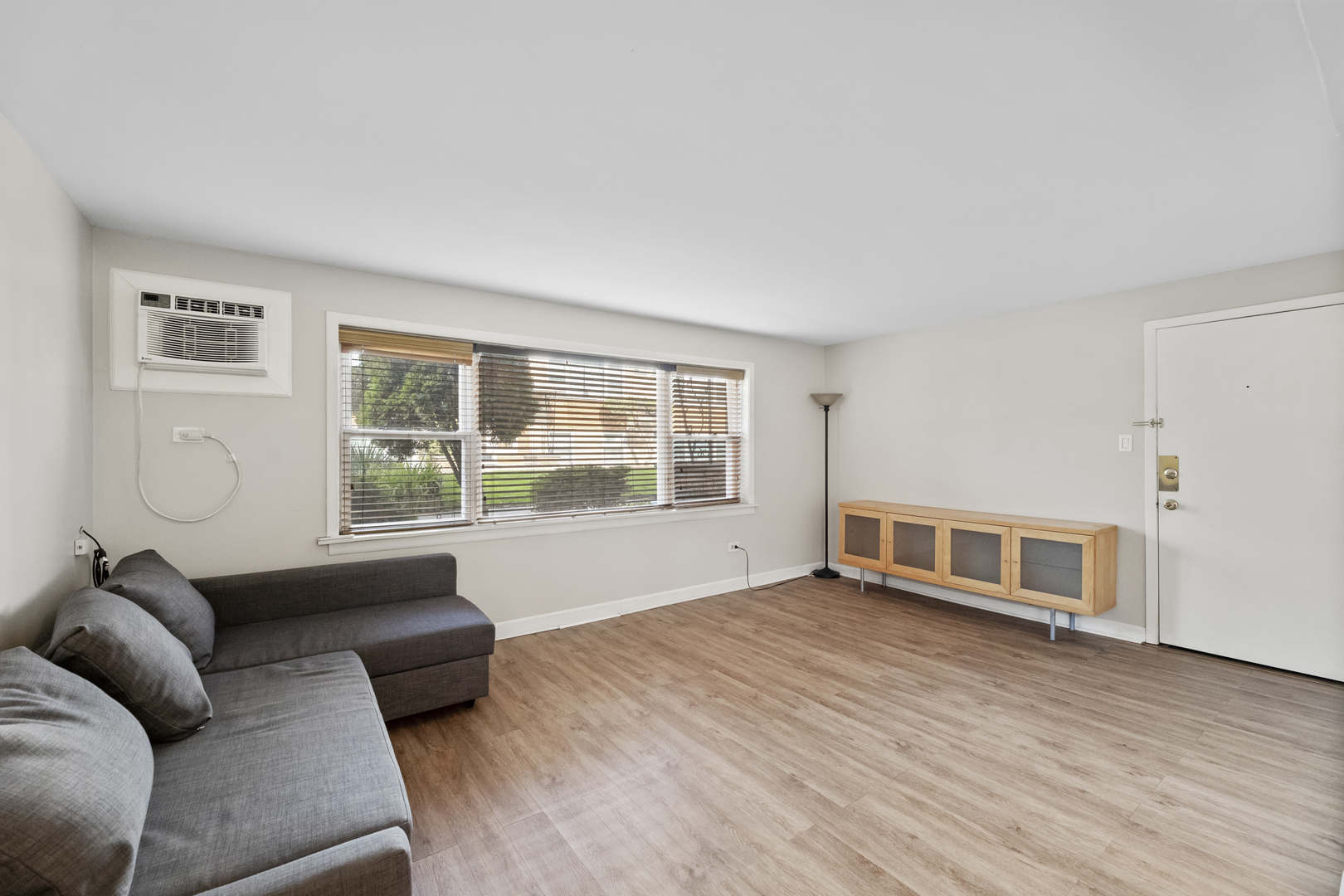 6937 W 64th Place 3