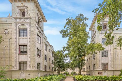 Photo of 7344 N Ridge Boulevard #5C, Chicago, IL 60645 (MLS # 12485305)