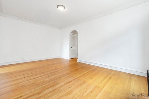 Tiny photo for 7344 N Ridge Boulevard #5C, Chicago, IL 60645 (MLS # 12485305)