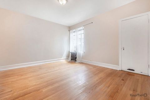 Tiny photo for 7344 N Ridge Boulevard #5C, Chicago, IL 60645 (MLS # 12485305)