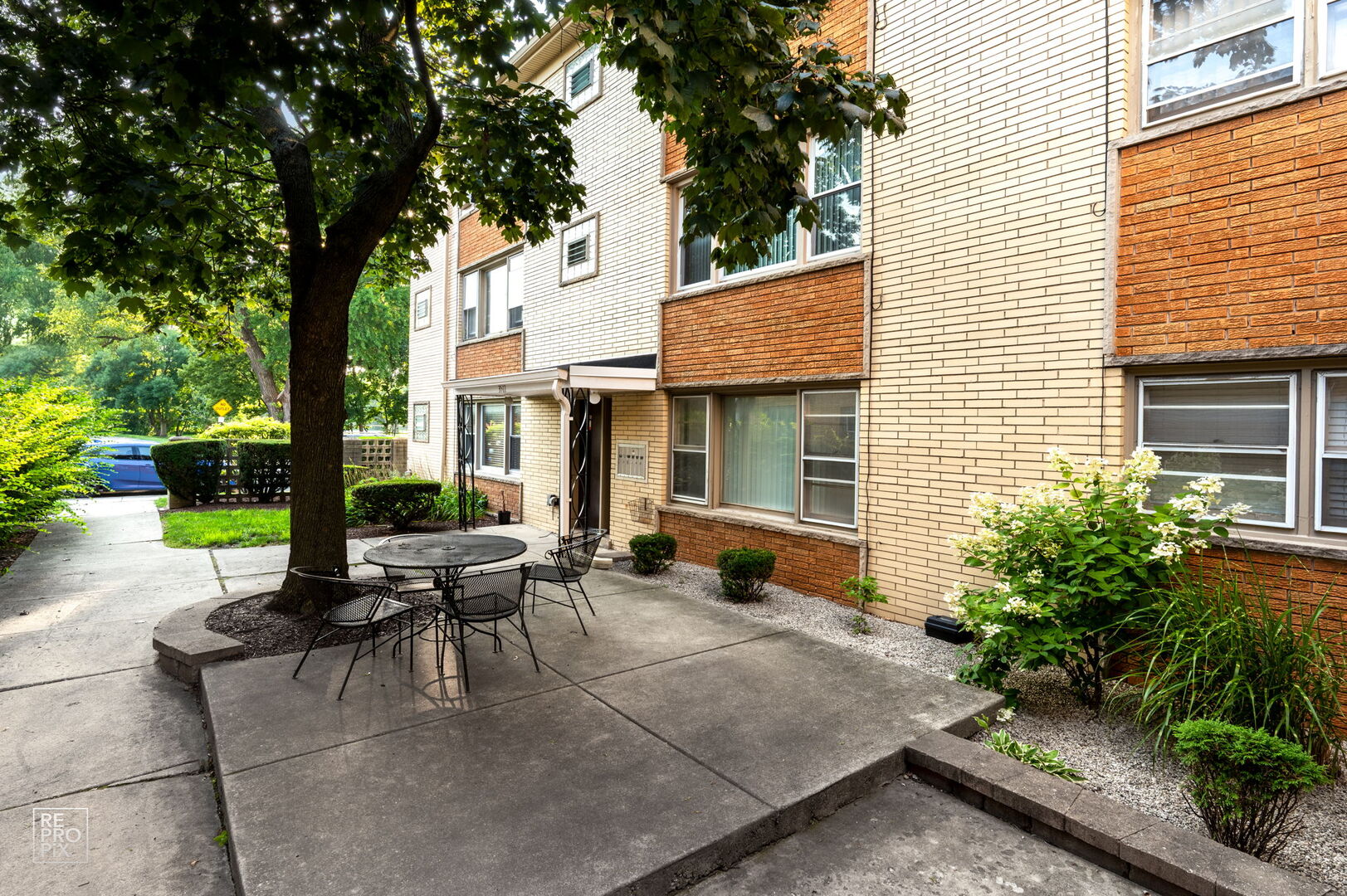 3517 S Harlem Avenue C2