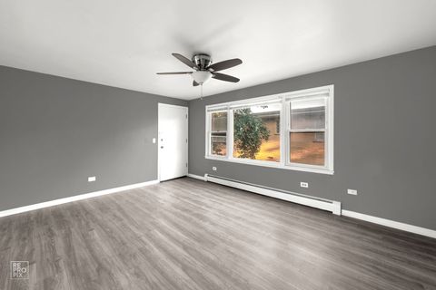Tiny photo for 3517 S Harlem Avenue #C2, Berwyn, IL 60402 (MLS # 12425100)