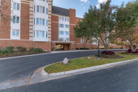 Tiny photo for 100 Lake Boulevard #603, Buffalo Grove, IL 60089 (MLS # 12508021)