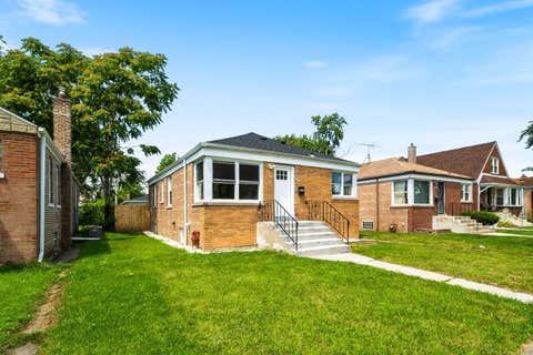Tiny photo for 12742 S Parnell Avenue, Chicago, IL 60628 (MLS # 12723016)