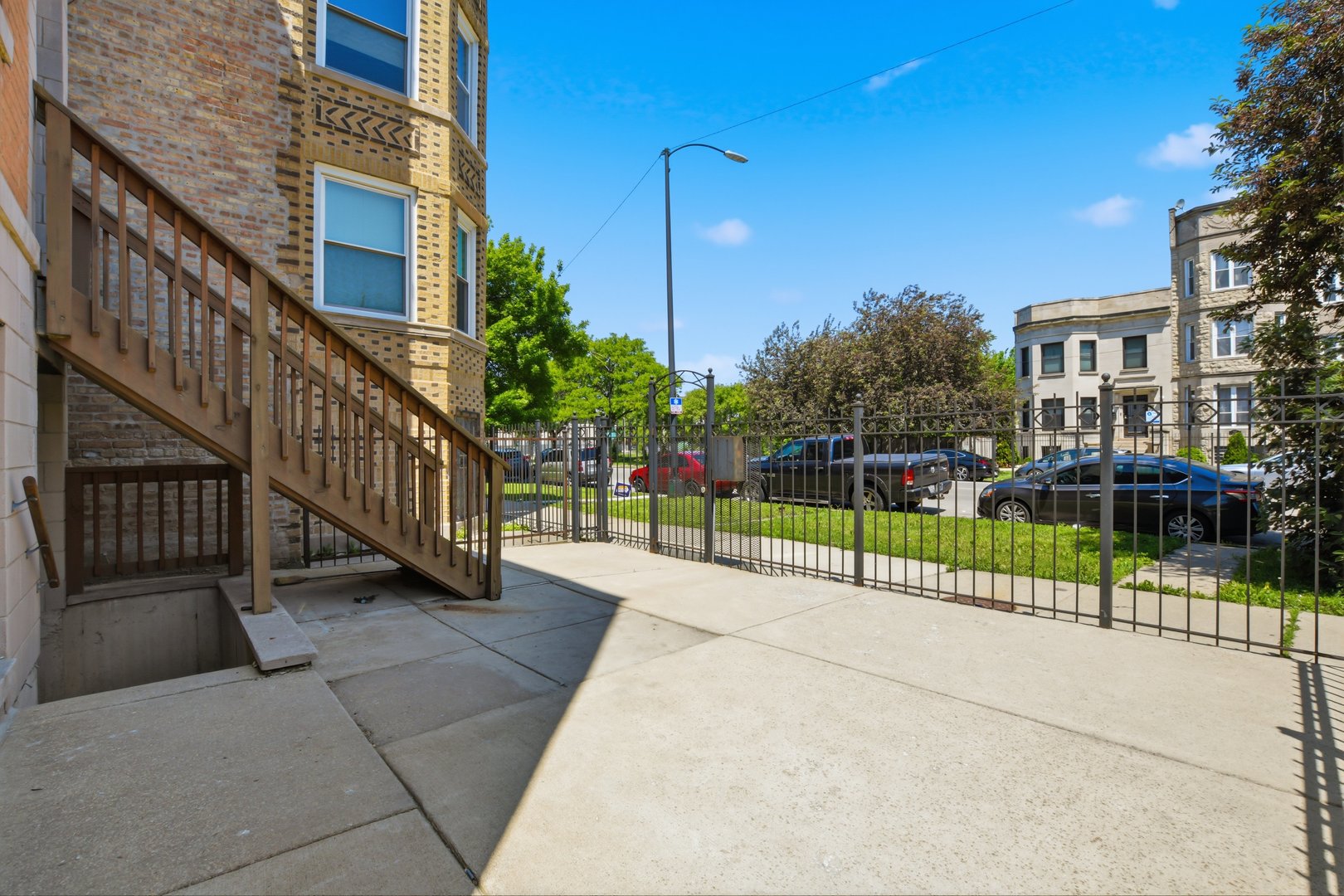 3139 W Washington Boulevard
