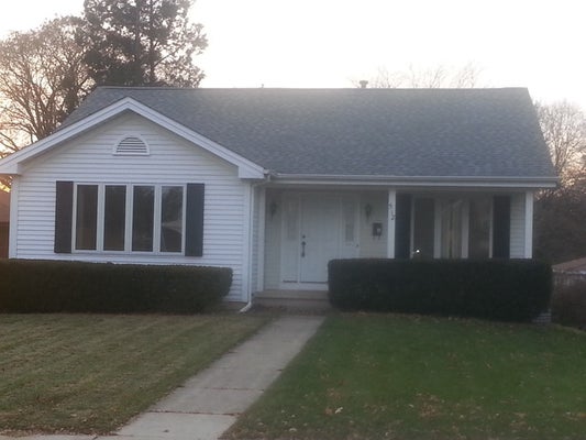 512 CLARK ST # 1, ELGIN, IL 60123 - Image 53ccc4eb064b594810a404ae857d2f4d/1140904256