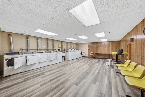 Tiny photo for 13200 W Heiden Circle #2405, Lake Bluff, IL 60044 (MLS # 12781287)