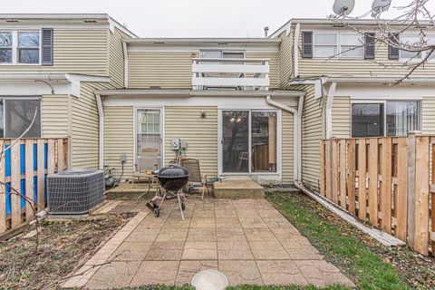 Tiny photo for 1808 LARGO Court, Schaumburg, IL 60194 (MLS # 12609205)