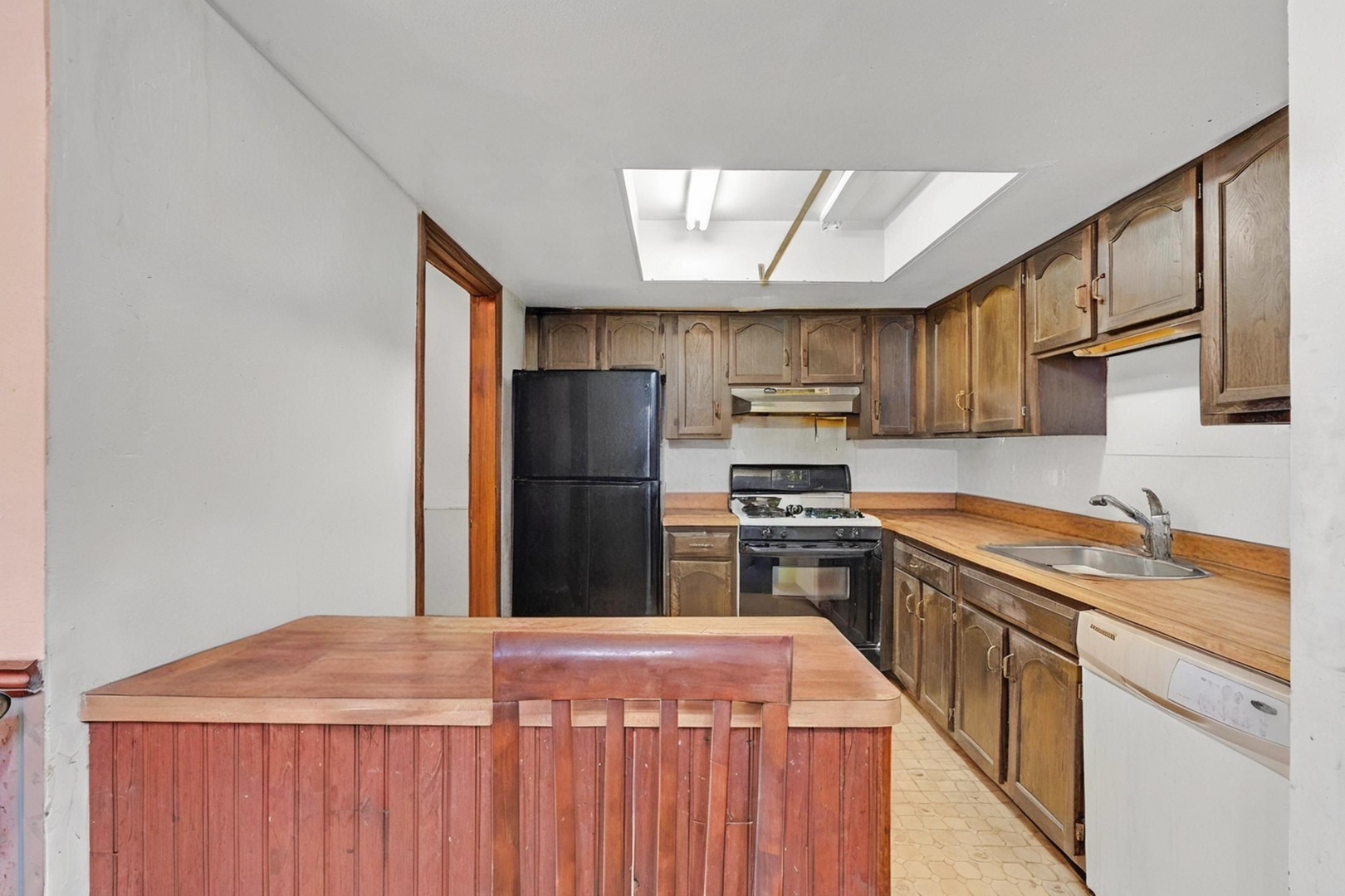 1808 LARGO Court
