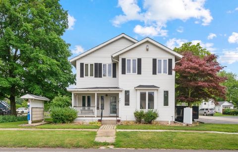 421 E Church Street Sandwich IL 60548