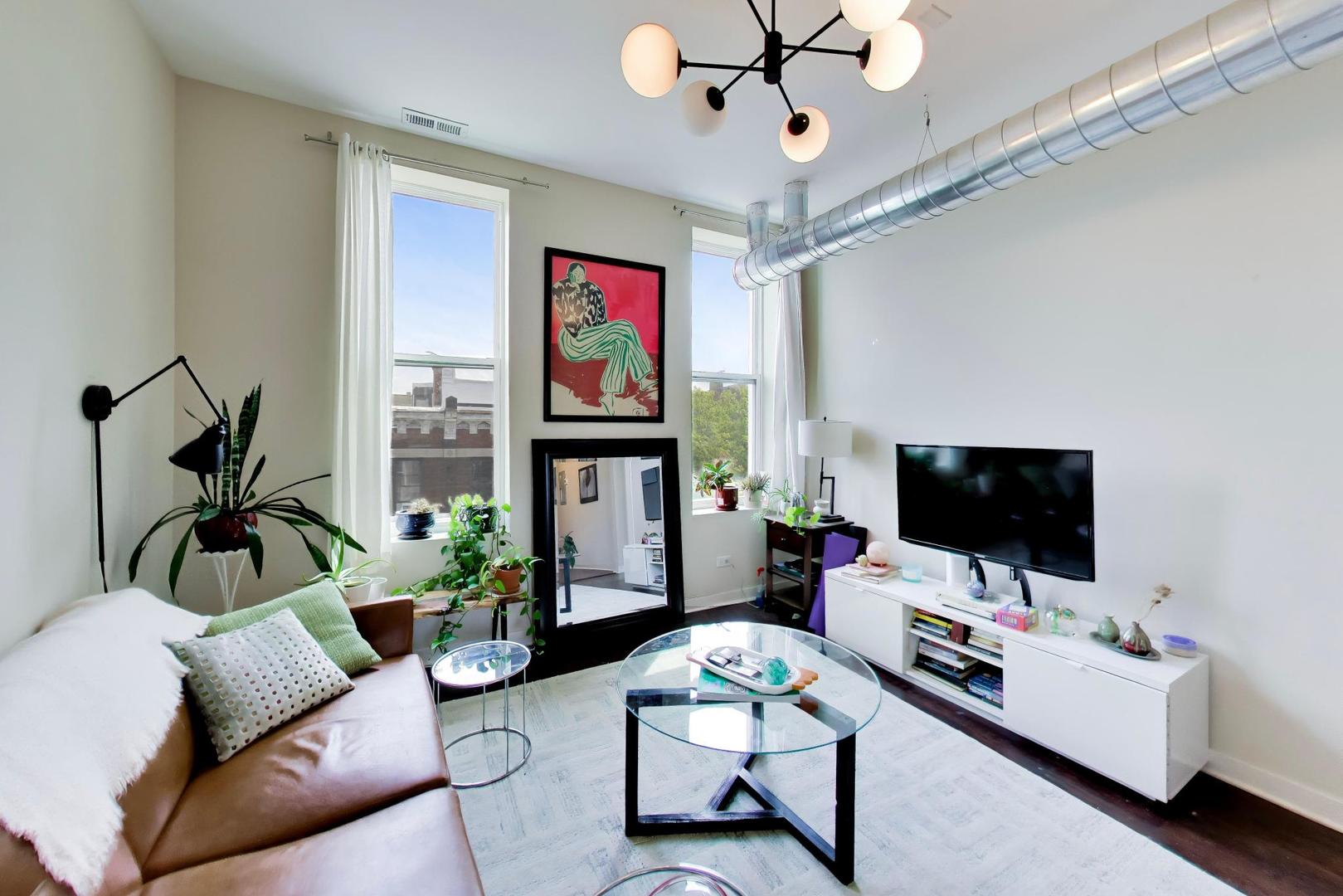 1418 W 18th Street 3