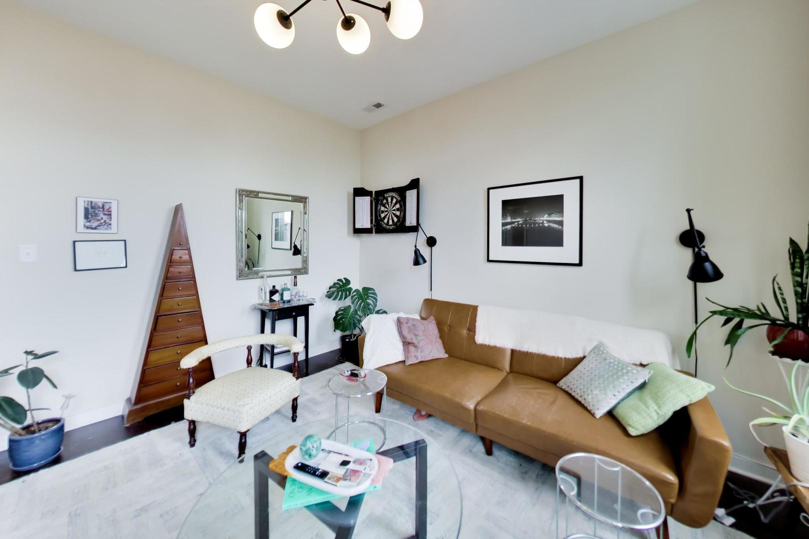 1418 W 18th Street 3
