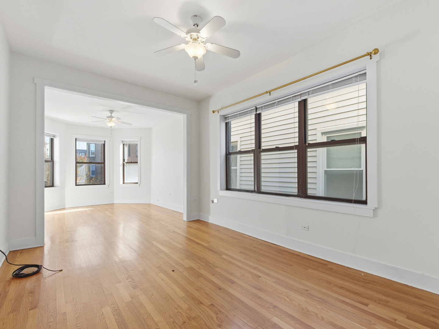 Chicago, Illinois 60647, United States, 2 Bedrooms Bedrooms, ,1 BathroomBathrooms,Residential,Active,243905