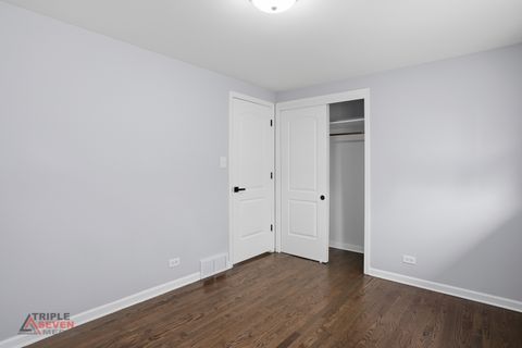 Tiny photo for 5500 W 83rd Place, Burbank, IL 60459 (MLS # 12596296)